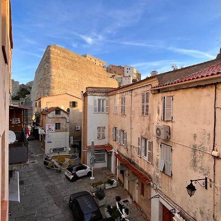 Appartement Spacieux En Face Du Port カルヴィ エクステリア 写真
